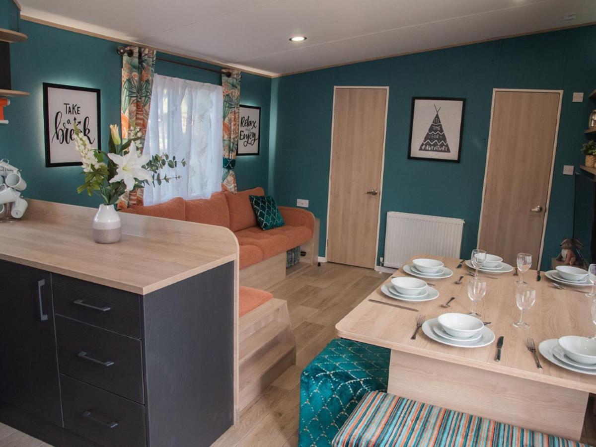 Whitecliff Bay Holiday Park Bembridge Exteriör bild
