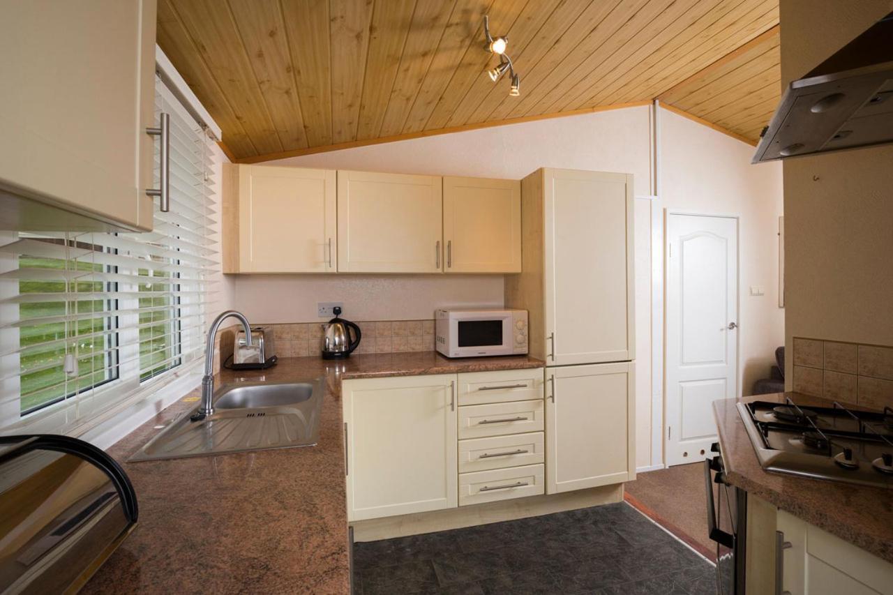 Whitecliff Bay Holiday Park Bembridge Exteriör bild