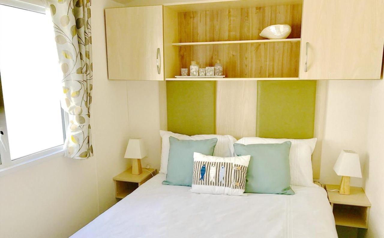 Whitecliff Bay Holiday Park Bembridge Exteriör bild