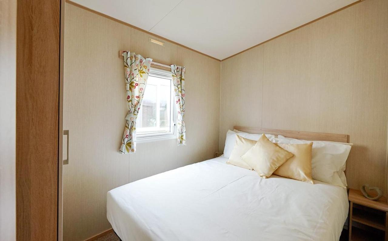 Whitecliff Bay Holiday Park Bembridge Exteriör bild