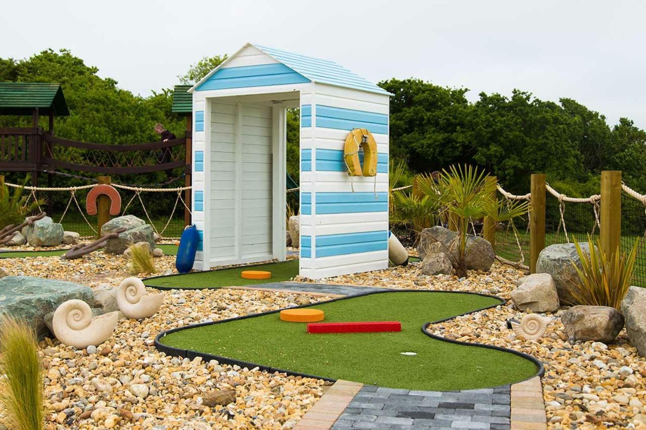 Whitecliff Bay Holiday Park Bembridge Exteriör bild
