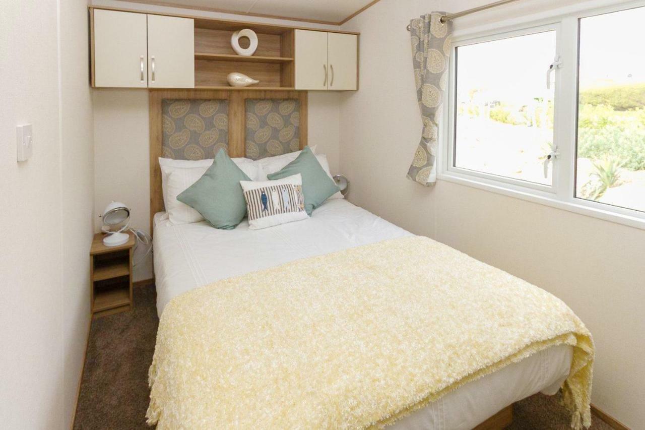 Whitecliff Bay Holiday Park Bembridge Exteriör bild